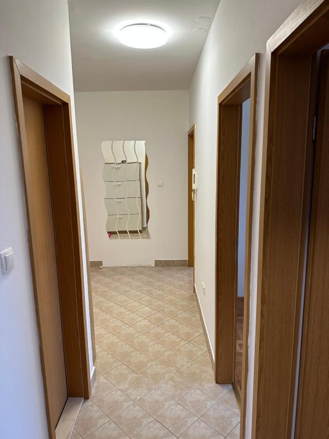 Apartman Aurora Apartment Kastel Novi Ngoại thất bức ảnh